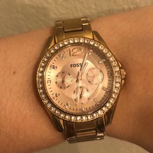 Rose gold fossil watch